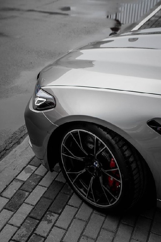 BMW M5 competition 4