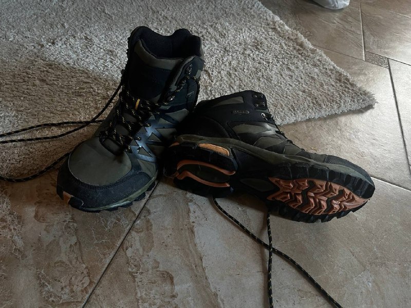 Трекинговые ботинки  🥾 английского бренда Mountain Warehouse 95 gel, в отличном состоянии, size US 