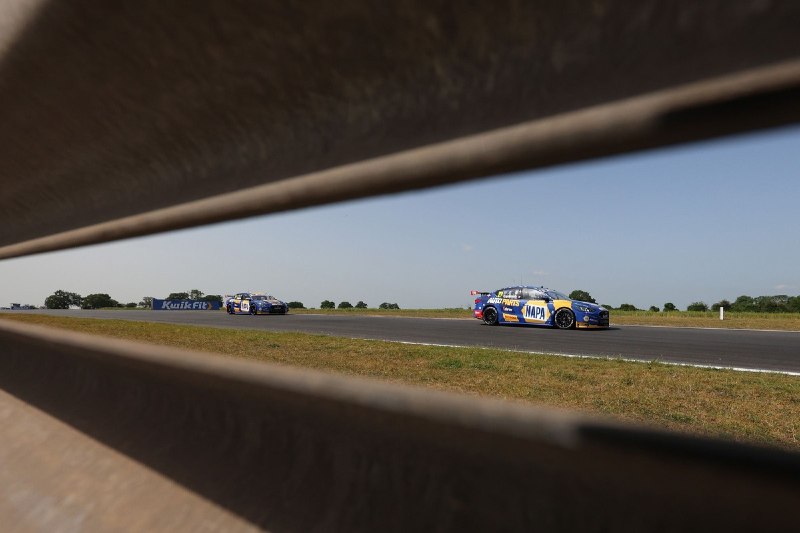 🏎️ В мире автоспорта произошло неожиданное изменение в составе участников предс