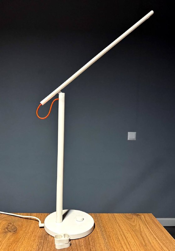 Лампа Xiaomi Mi LED Desk Lamp 1S
