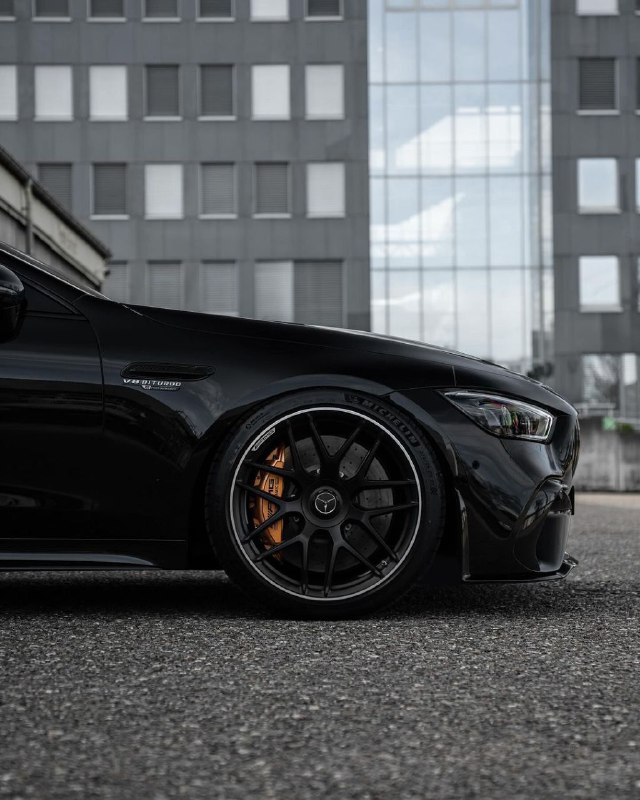 843 HP 2024 AMG GT 63 S E-Performance 10