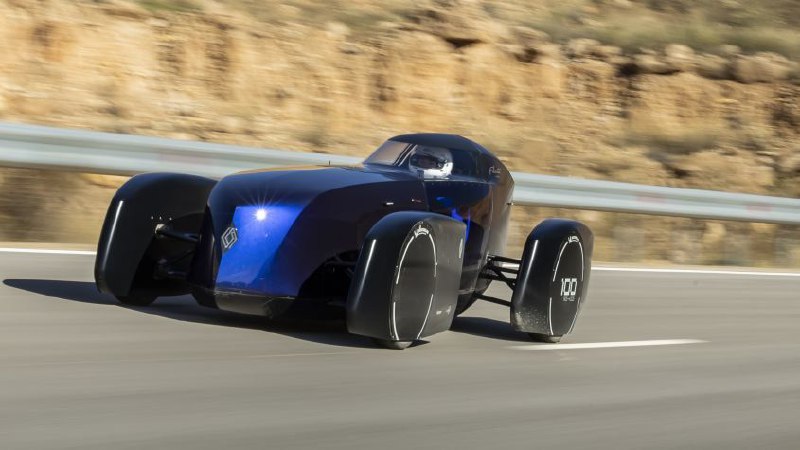 Радикальный Renault Filante Record 2025 способен проехать 1000 км на одном заряде, и всё это на высо