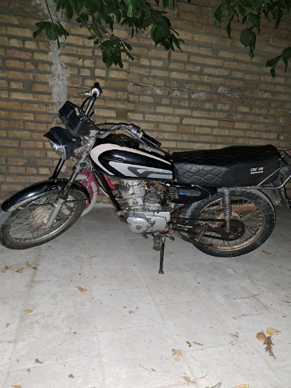 نیازمندیهای تکاب: 🌸سلام 🏍 #فروشی_موتور_سیکلت 🔺۱۲۵ سی سی🔹مدل ۸۸🔸فنی عالی🔹تک هندل روشن🔸۵ دنده🔹دارای پلاک ملی و کارت موتور قابل استعلام🔸سایر