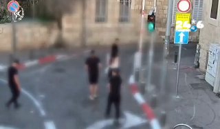 🇮🇱 השניות שלפני הרצח: כך תועדו החשודים המרכזיים בפרשת רצח בניהו רזי בתום חקירה שניהלה יל״פ ציון במחוז ירו…