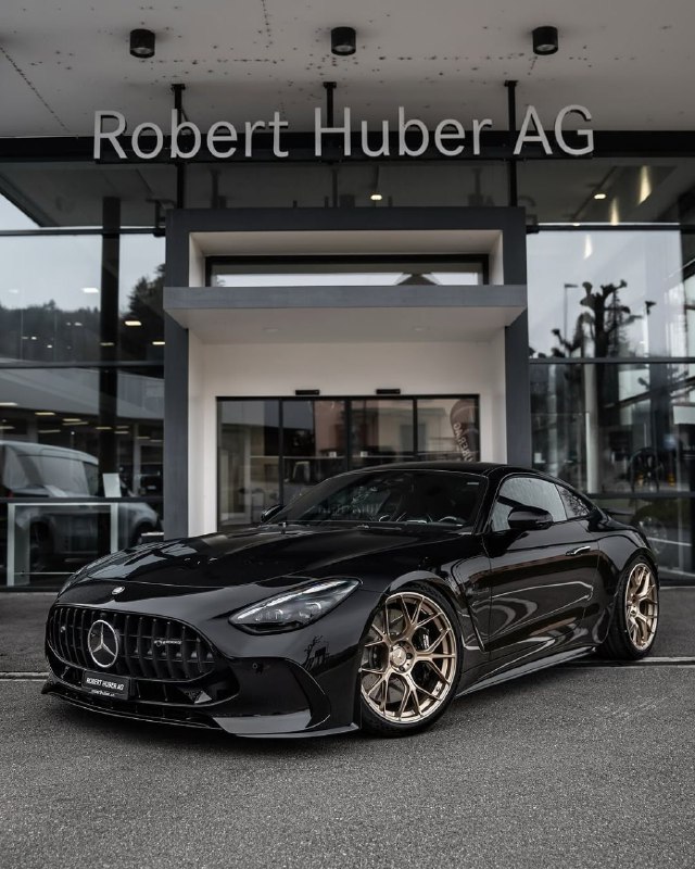 New Mercedes-AMG GT63 Coupe 4.0-L V8 BITURBO 585 HP 0-100 km/h 3.2 sec 🦈https:/