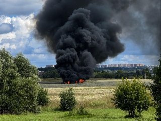 Новейший истребитель Су-57 разбился в Подмосковье во время тренировочного полета. Пилот успел катапультироватьсяВ Одинцовском городском округе потерпел крушение военный истребитель Су-57, пишут близкие к силовикам Telegram-каналы и региональные СМИ со ссыл