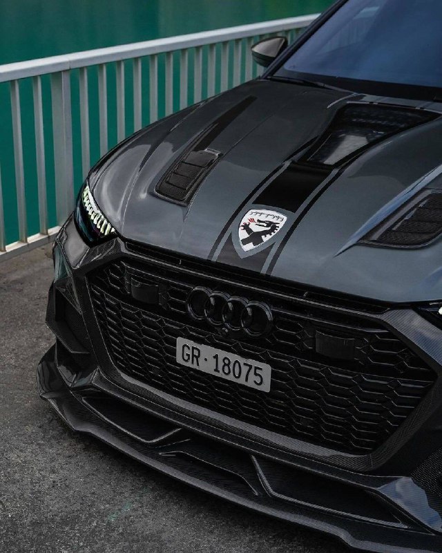 Audi RS6 Carbon aero 5