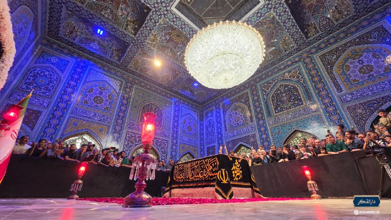 ناب جهادی | جنگ و مذاکرات: 🔻رواق دارالذکر حرم مطهر رضوی همزمان با برگزاری مراسم چهلم رهبر شهید انقلاب. ۱۴۰۵/۰۵/۲۹📡 #ناب_جهادی @nabjahadiii