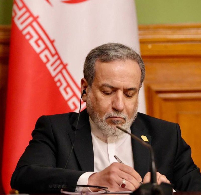 BourseNews | بورس نیوز: 📌نامه عراقچی به سازمان ملل و دولت‌های عضو درباره تروریسم اقتصادی آمریکا علیه ایران🔹سید عباس عراقچی وزیر امور خارجه جمهور