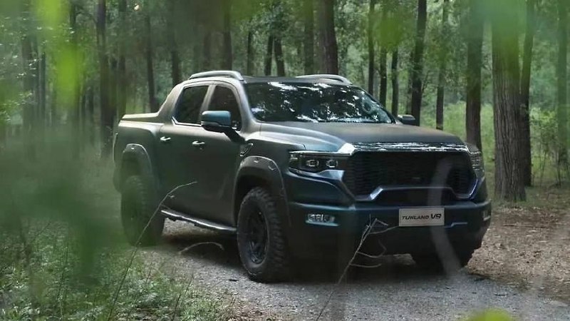 В России официально выкатили «китайские копии» Ford-F150 и RAM 1500 — пикапы Foton Tunland V7 и V9. 2