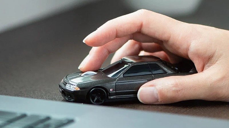 Японцы выпустили компьютерную мышку в виде легендарного Nissan Skyline GT-R R32.