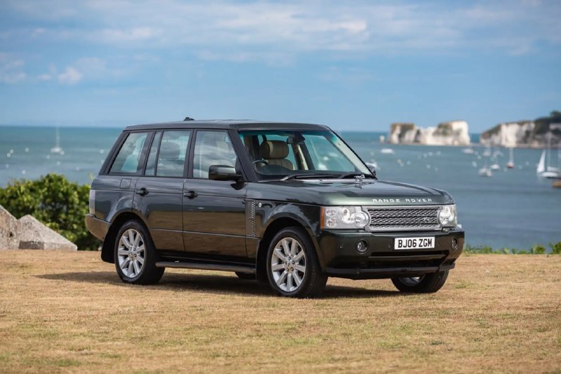Range Rover 2000-х возвращается — теперь с ретро-дизайном и компрессорным V8 4