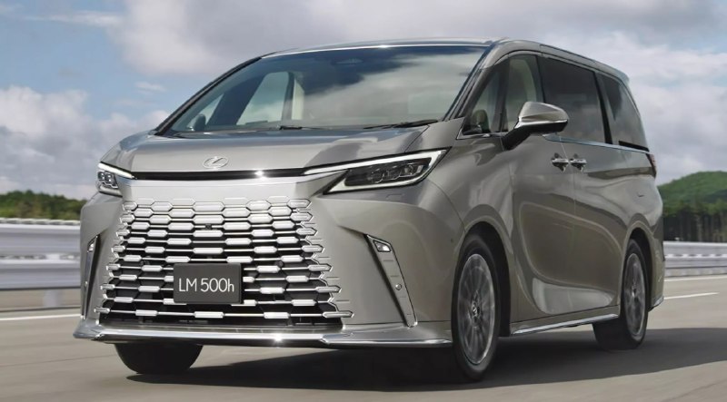 Минивэн Lexus LM получил обновленное оснащение