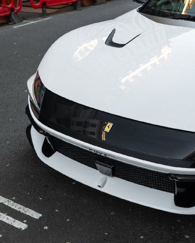 Ferrari 12Cilindri 4