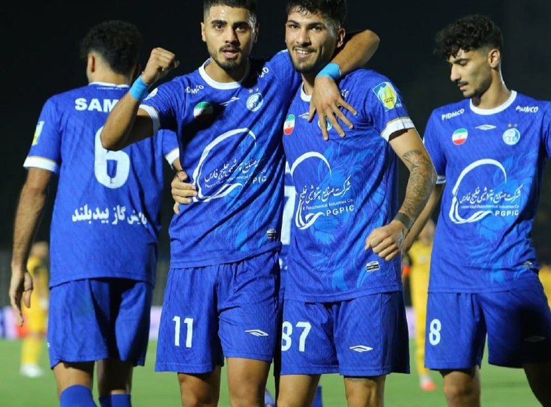 کانال خبری پارسینه: آبی‌ها با شکست طلایی‌پوشان موقتا صدرنشین شدند🔹استقلال ۲ _ ۰ سپاهان📌 @parsine
