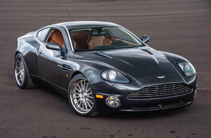 Aston Martin Vanquish S 2005 1