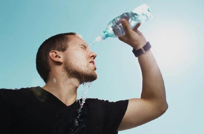 Digiato | دیجیاتو: 💧پژوهش جدید: در روزهای گرم سال میزان نارسایی‌ها و مشکلات کلیوی بیشتر می‌شود🔸بررسی بیش از ۹۰۰ هزار پرونده پزشکی نشان می‌د