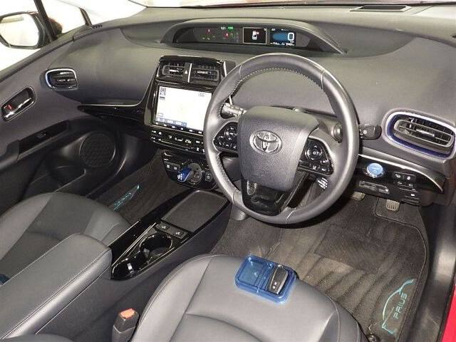 Toyota Prius 2020 фото 5