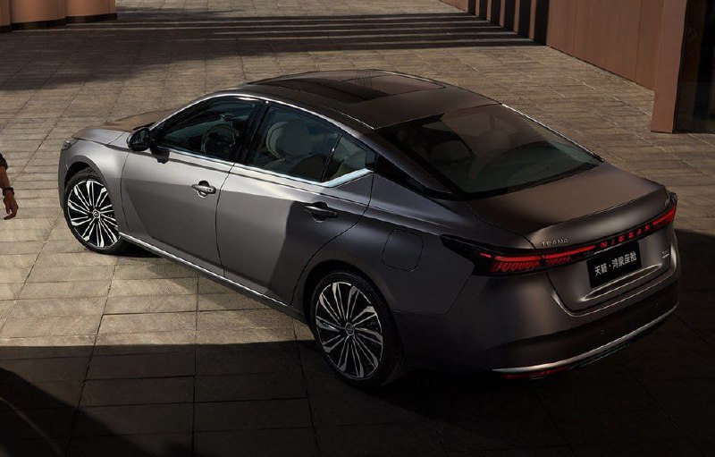 Nissan вернул на рынок седан Teana 6