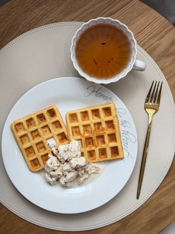 Вкуснейшие венские вафли для хюгге завтрака или чаепития среди дня В меру сладкие, плотные, тающие во рту. Перед каждой новой порцией я слегка смаз... - изображение 1 - белки, взбить, вафли
