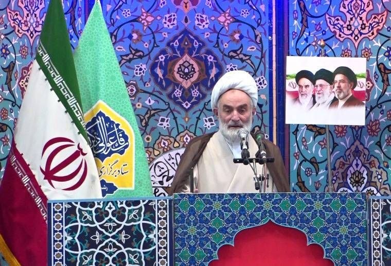 شبکه باران: 🔹امام جمعه #رشت: انتصاب فرماندهان ارشد نظامی تیری بر قامت دشمنان🔸آیت الله فلاحتی در نماز جمعه رشت گفت : انتخاب فرماندهان