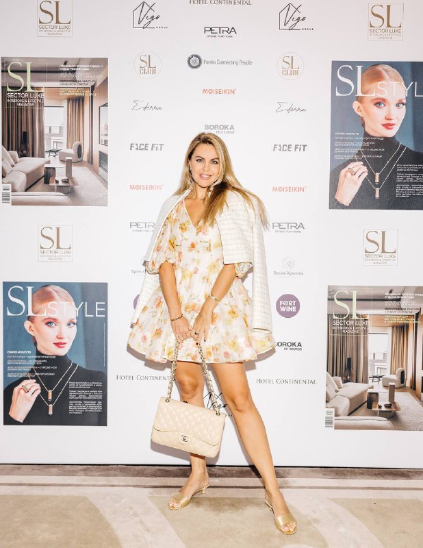 На презентации летнего номера Sector Luxe с обложкой нашего проекта Снегири Эко Для всей нашей команды Rubleva Design Architecture - это невероятно... - изображение 1 - презентации, летнего, номера