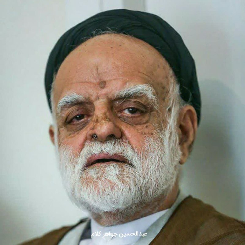 دروس استاد عرفانیان: روزهای هشتم ربیع جمعیت بهمراتب بیشتری در مجلس روضۀ مرحوم استاد شرکت میکردند، آن قدر که بهناچار درِ ایوان منزل را هم