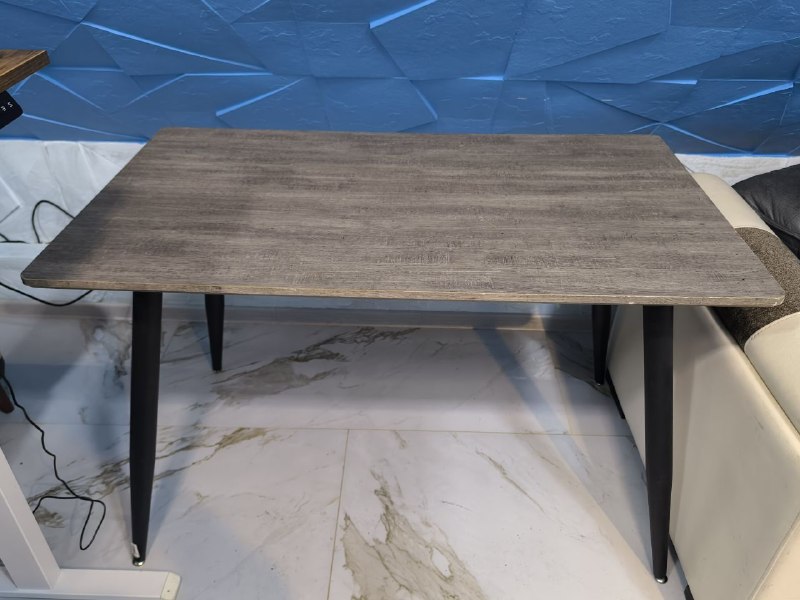 Стол б/у — фото 1