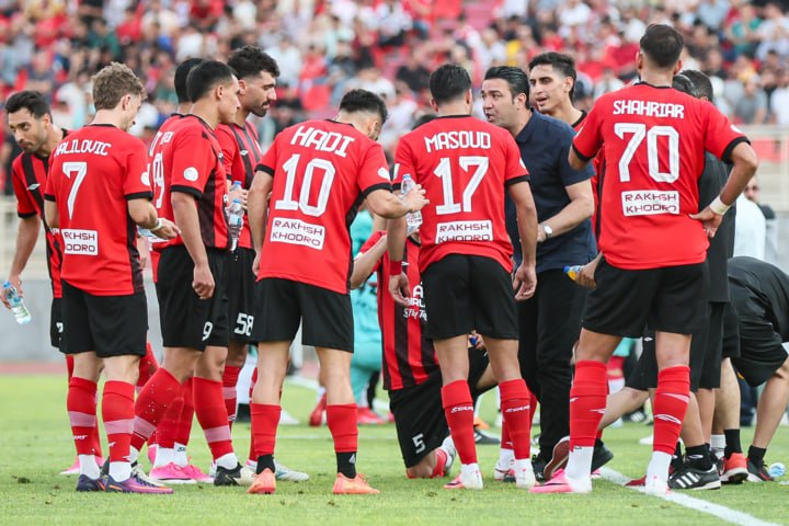 روزنامه ایران: ⭕️ ترکیب احتمالی پرسپولیس و تراکتور؛ شب انتقام در تبریز / ثبات نکونام یا تغییرات تارتار؟🔹 دیدار دو تیم تراکتور تبریز و پ