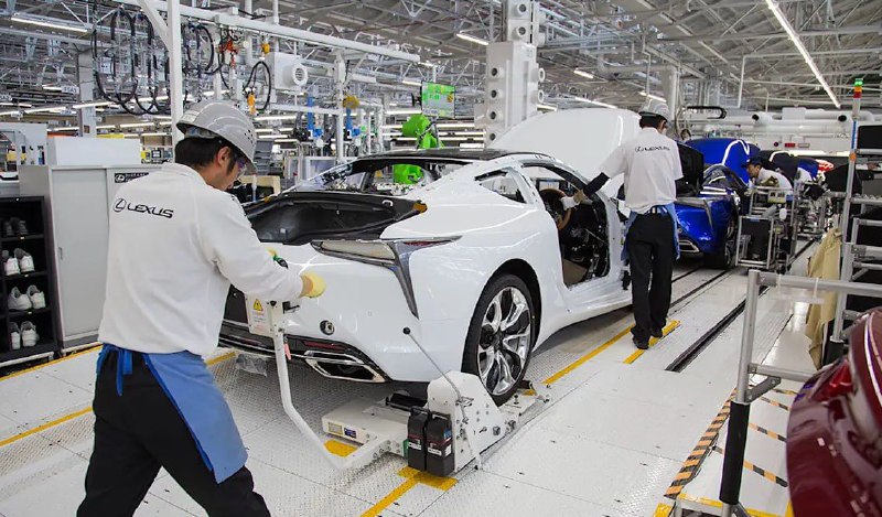 Lexus снимает с производства флагманское купе LC 2
