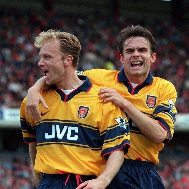 🔴⚪️ کانون رسمی هواداران آرسنال در ایران: 🥹 Marc Overmars and Dennis Bergkamp, 1998.🌐 www.Arsenal.ir🆔 @Arsenalir