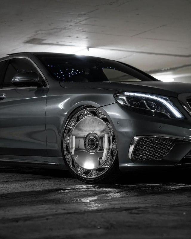 Mercedes Benz 2