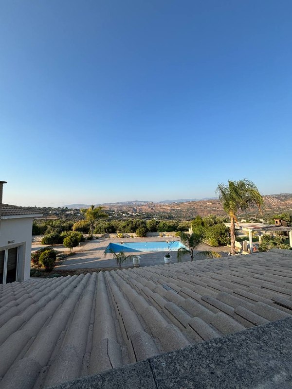 5-bedroom luxury villa for rent in Giolou photo 8