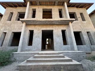Uch qaxraman Xoji ota 5 soti sifatli karopka uchaska Srochna sotiladi