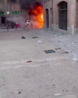 יותר מחצי מיליון בני אדם שוב השתתפו בהפגנות המוניות נגד הממשלה בצרפת משרד הפנים הצרפתי מנה כ-410 אלף מפגיני…