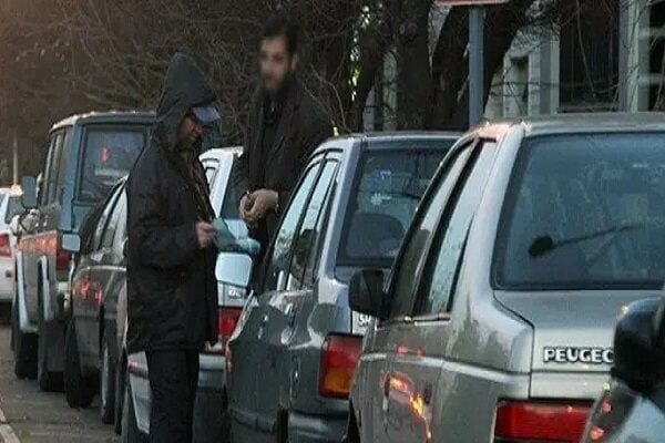 کیهان آنلاین: 🔰پای جاپارک فروشان تهرانی به دادسرا رسید🔸️فروش غیرمجاز جای پارک در معابر عمومی منطقه ۱۲ در حالی ادامه دارد که معاون حمل‌