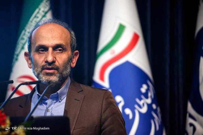 باشگاه خبرنگاران جوان: نظرات رسانه‌ای رهبر شهید درباره صداوسیما🔹پیمان جبلی رئیس سازمان صداوسیما: سند تحول جزئی از دغدغه‌های محتوایی رهبر شهید ب