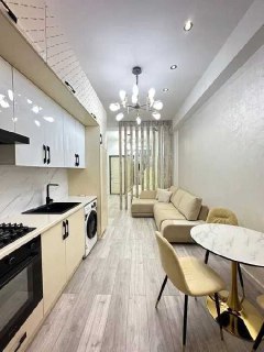 Сдается 4 комнатная квартира  2 этаж Кинотеатр Казахстан