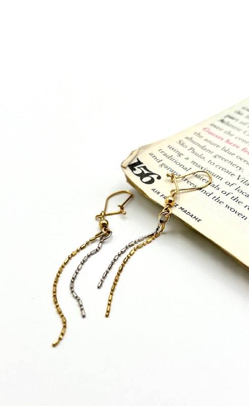 ⭐️جواهری فیروزه(ارمان)⭐️: ⚜️A R M A N T A L A⚜️✨گوشواره کریستال✨🔸وزن: ۱/۶۸۰🔺قیمت: ۳۵/۵۹۰/۰۰۰❌ اجرت: ۷٪📦ارسال به سراسر کشور با بسته بندی ویژه🛡️همرا