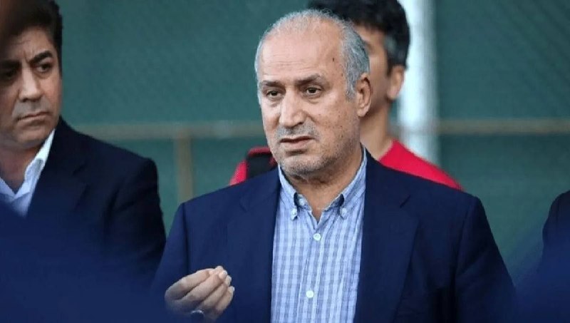 ایلقار نیوز: مهدی تاج: محرومیت هواداران نباید اولین واکنش به حواشی فوتبال باشد🔹رئیس فدراسیون فوتبال با انتقاد از محرومیت هواداران، تا