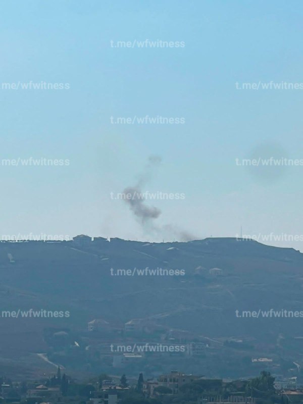 ️🇱🇧🇮🇱 מזל"ט ישראלי הפיל מטען חבלה במרומי עלי אל-טאהר בדרום לבנון.