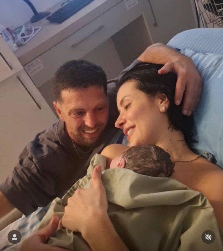 הניצחון המוחלט: פחות משנה מחזרתו, אלקנה ורבקה בוחבוט הביאו בת לעולם