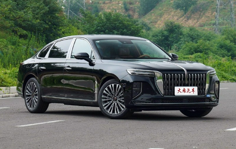 Первые фото российского Senat 900 — седан на базе Hongqi H9 7