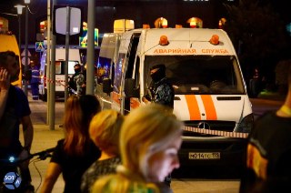 🗓 Взрыв у ресторана на Кудринской площади. Что известно к этому часу:🔹 Взрыв произошел около 20:10 мск у здания ресторана Balzi Rossi в здании сталинской высотки на Кудринской площади. По данным Национального антитеррористического комитета, погибли три чел
