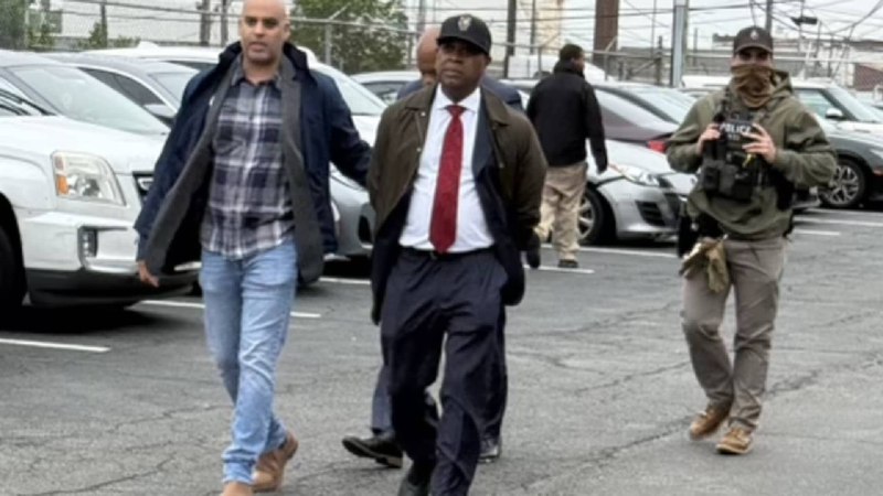 Ras Baraka arrest: Trump administration eyes charging three more NJ Democrats in ICE fracas