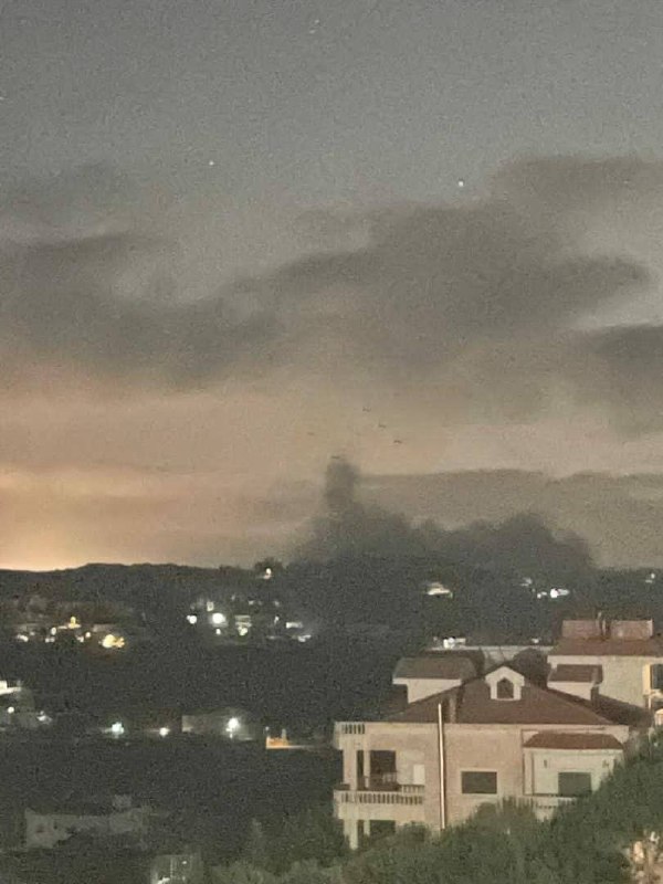 🚨 הפצצה של צבא האויב פקדה את העיירה אל-טירי לכיוון העיירה חדדה