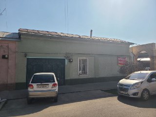 Komolon mahalla 3.5 sotix yer hisobida xonadon