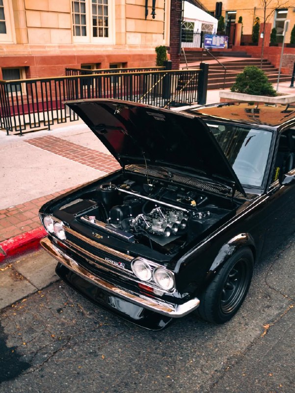 Datsun 510 8