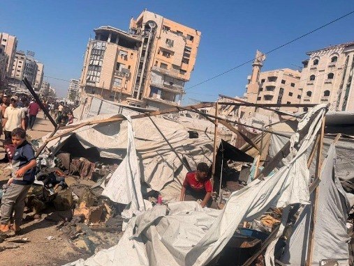 אל-מיאדין: 3 הרוגים ופצועים בתקיפה ישראלית על אוהל עקורים בח'אן יונס