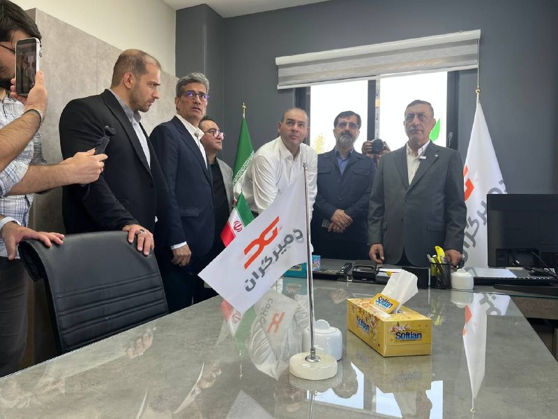 نیرو آنلاین: 🔺افتتاح نیروگاه خورشیدی ۱۵ مگاواتی دمیرگران توسط معاون اجرایی رئیسجمهور🔹محمدجعفر قائمپناه، معاون اجرایی رئیسجمهور صبح